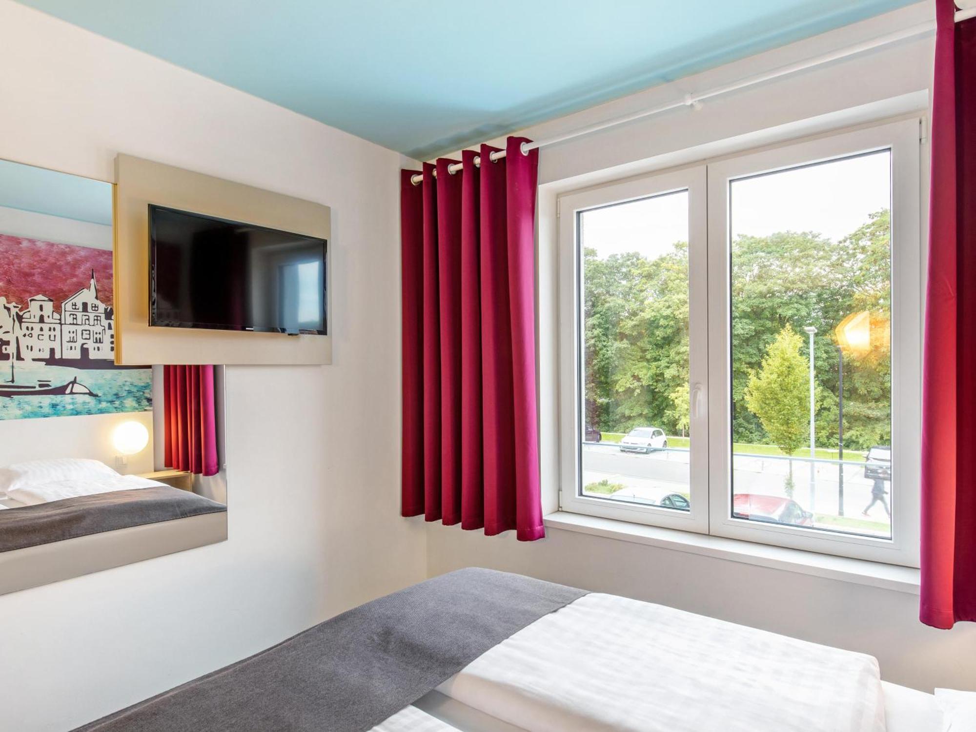 B&B Hotel Lueneburg Екстер'єр фото